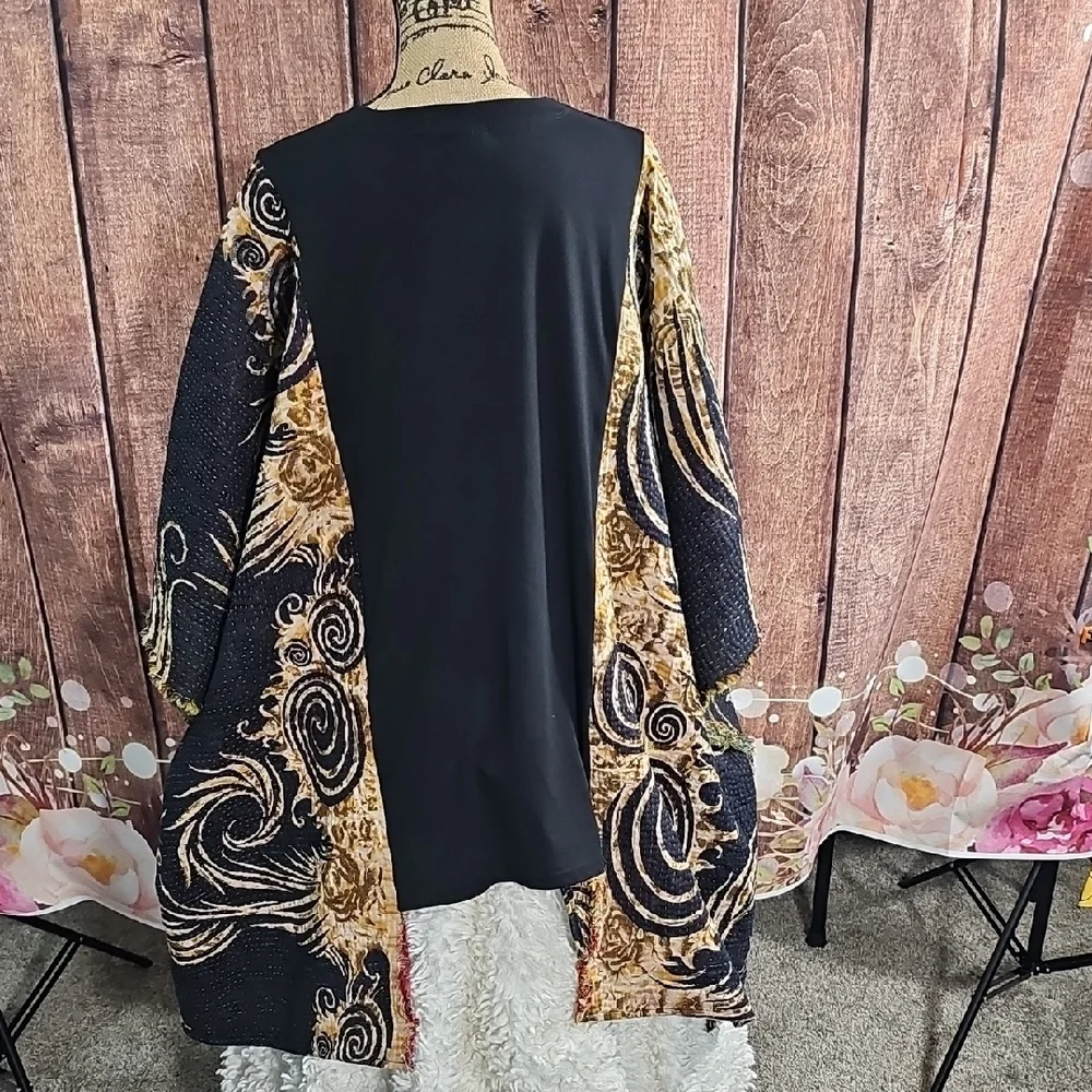Black Sabbath Fringed Kantha Top - Picture 7 of 7